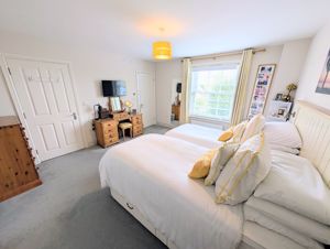 Photo 25- click for photo gallery